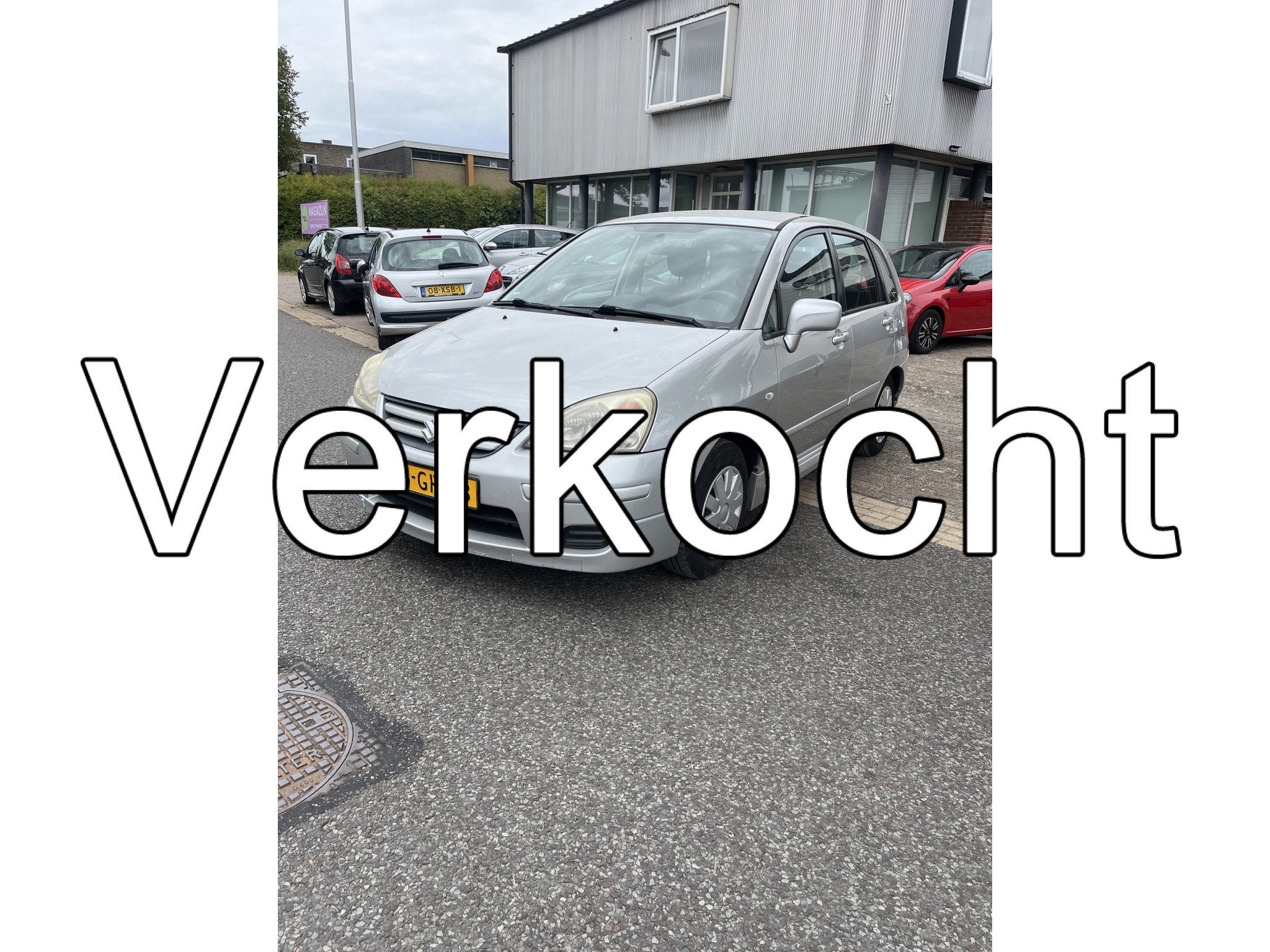 Suzuki Kiana 1.3 5 deurs Airco Goed rijdende en nette auto m, Auto's, Gebruikt, Overige modellen, 4 cilinders, 49 €/maand