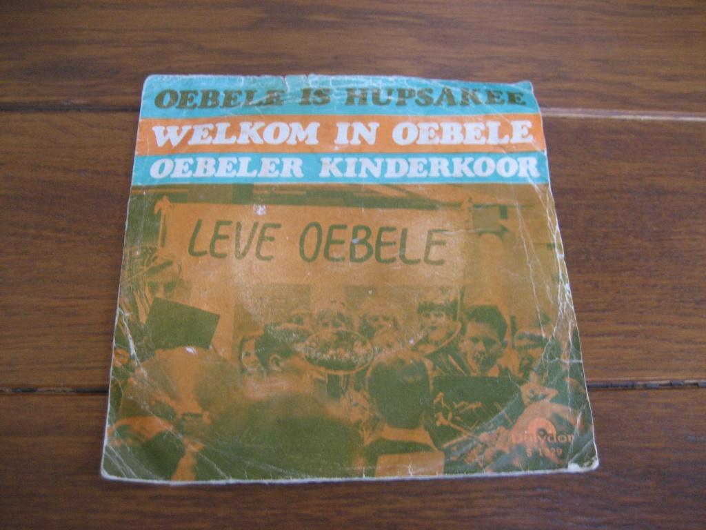 70s tv oebele is hupsakee, Gebruikt, 7 inch, Single, Ophalen of Verzenden