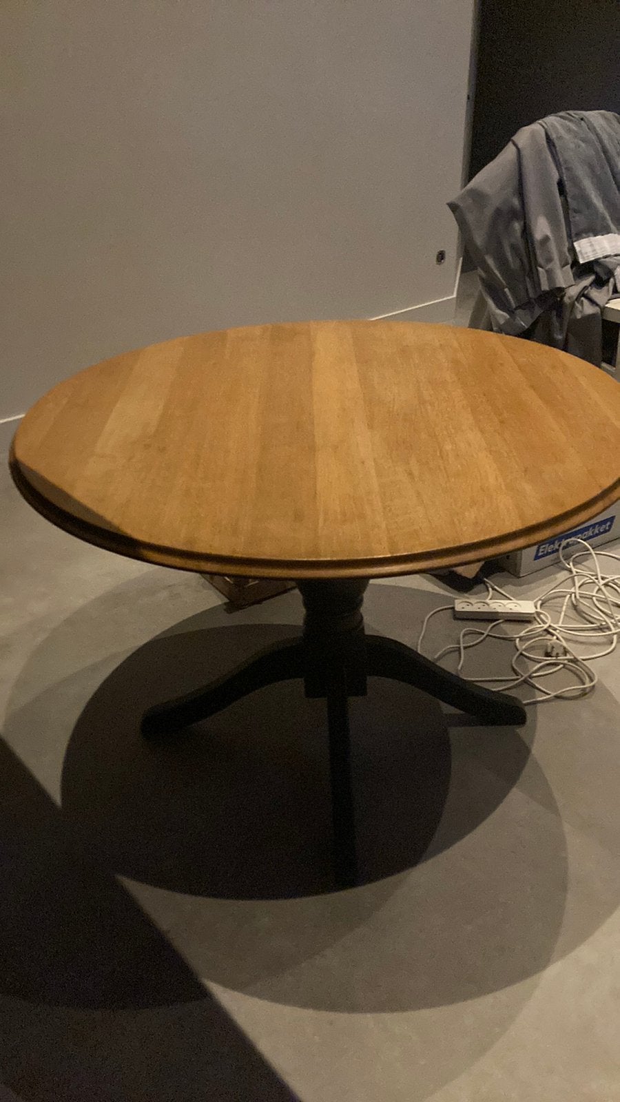 Tafel rond 1m breed, 75cm hoog, Ophalen of Verzenden, Zo goed als nieuw, Rond, 100 tot 150 cm