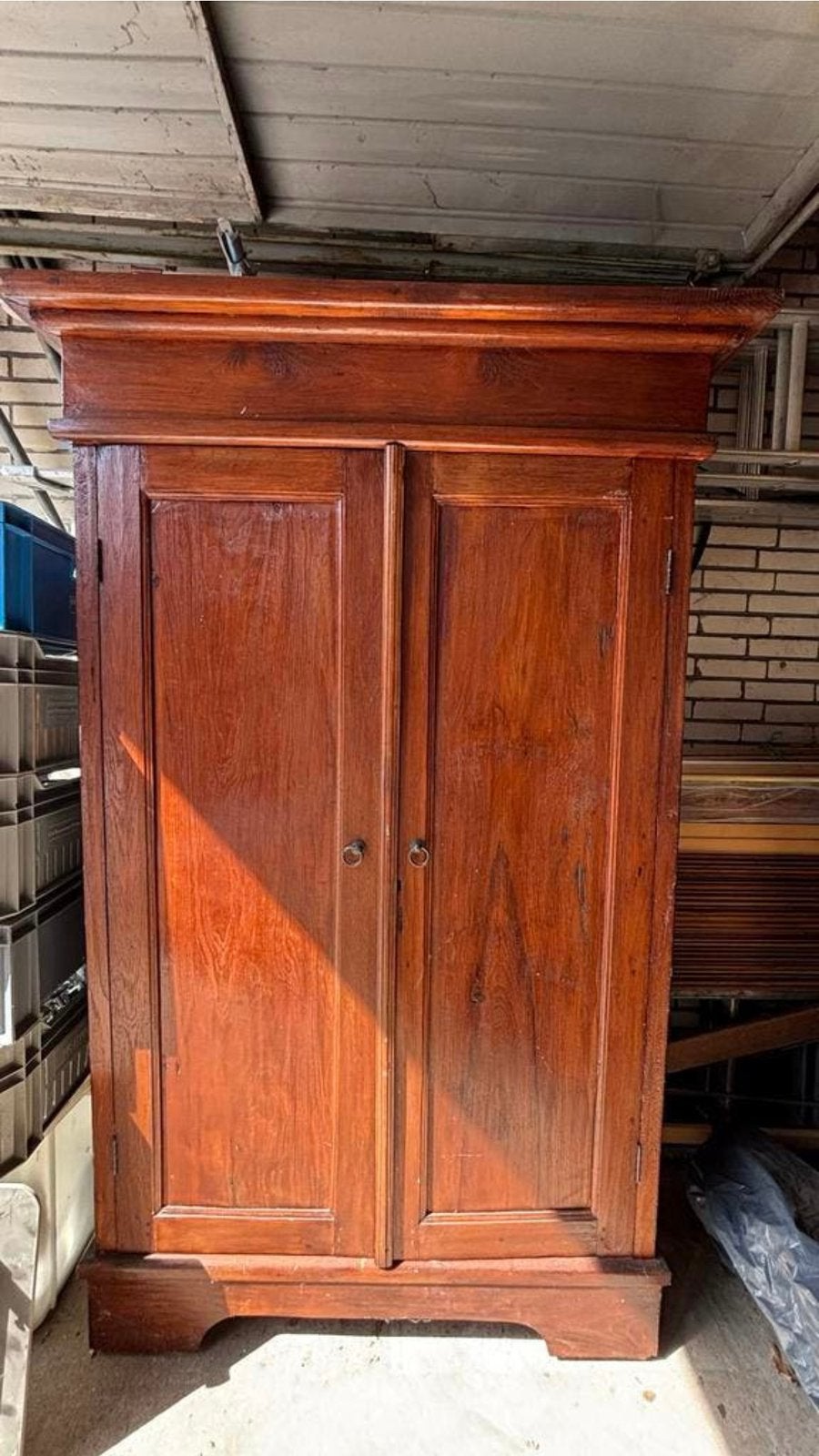 Koloniale Teak Houten Kast - Authentiek en Robuust, Ophalen