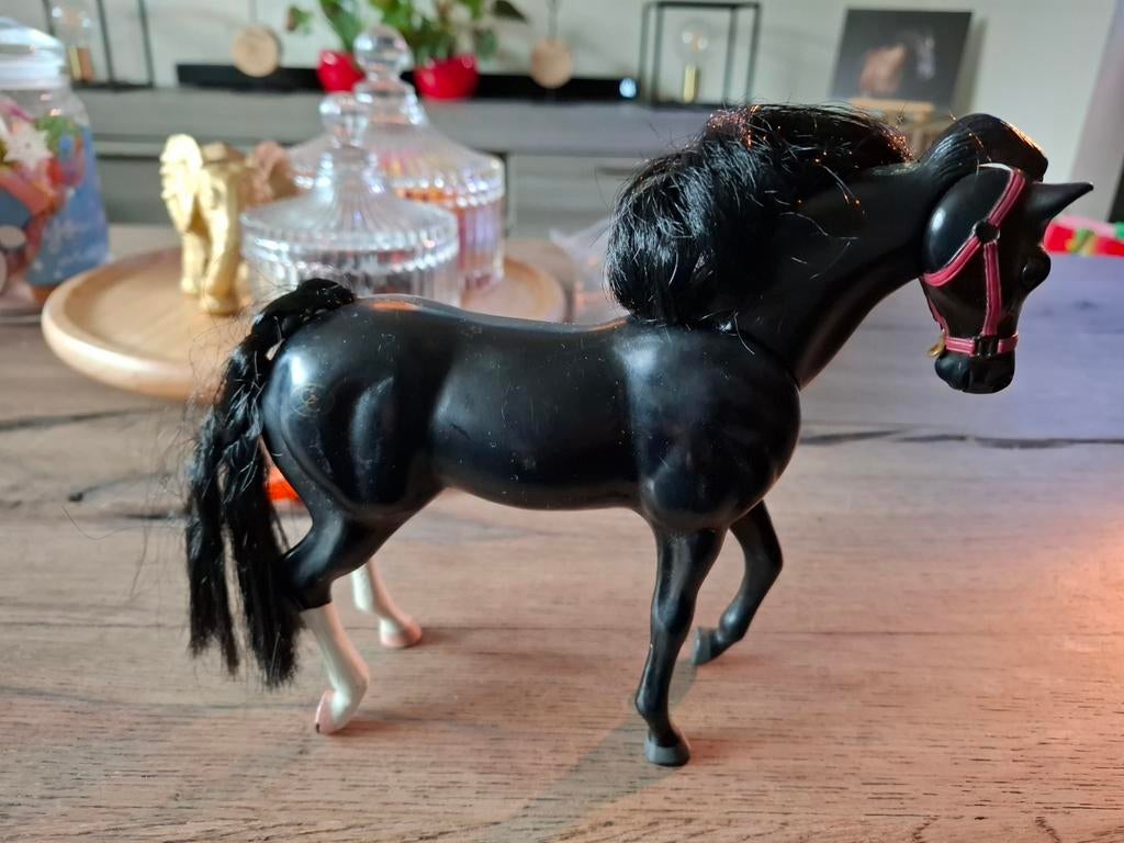Grand champion Familie, Ophalen of Verzenden, Zo goed als nieuw, Paard, Beeldje of Figuurtje
