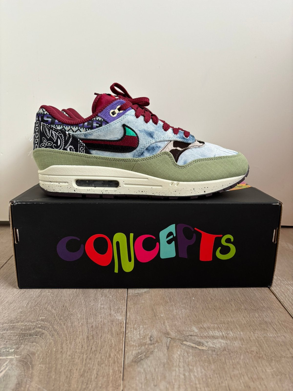 Nike Air Max 1 Concepts Mellow 43 (deadstock), Kleding | Heren, Schoenen, Overige kleuren, Nieuw, Ophalen of Verzenden, Sneakers of Gympen