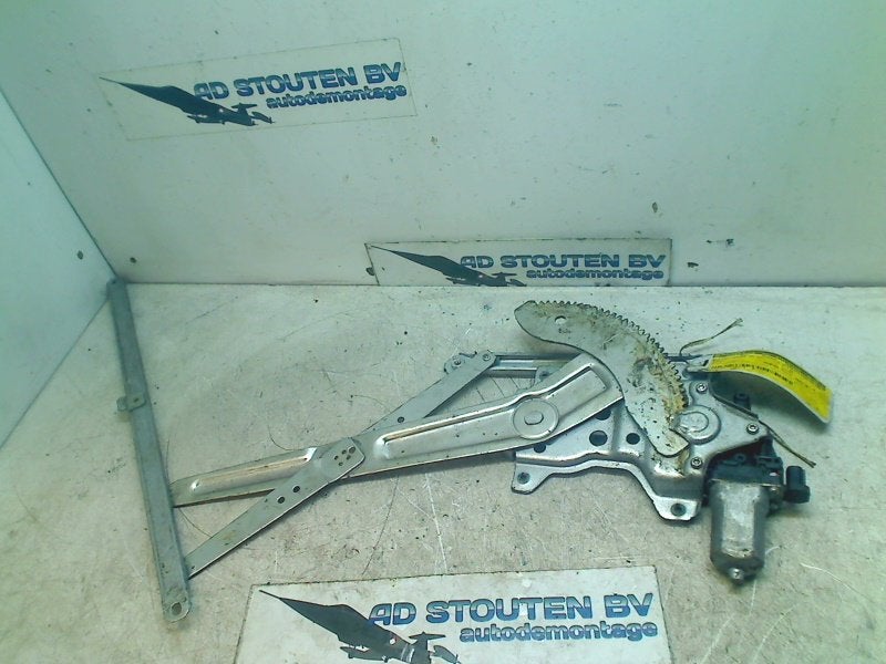 Raammechaniek Elek Links Voor Suzuki SX4 (EY/GY) 2621003390, Gebruikt, Suzuki Deutschland GmbH, Kontakt@suzuki.de, Suzuki-Allee 7, Bensheim 64625, , Duitsland