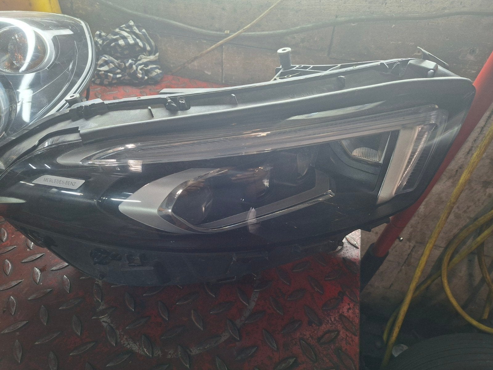 Rechterkoplamp  mercedes benz A177 826 13 00, Ophalen, Gebruikt, Mercedes-Benz, Rechts