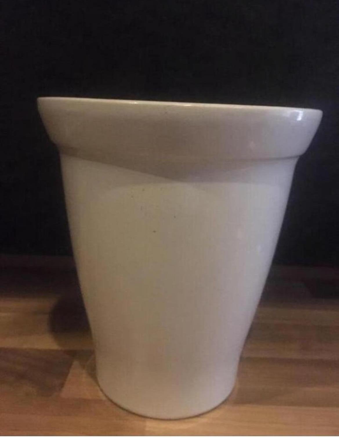 Mooie witte keramische vintage bloempot 16,5cm, Rond, Binnen, Zo goed als nieuw, Minder dan 40 cm
