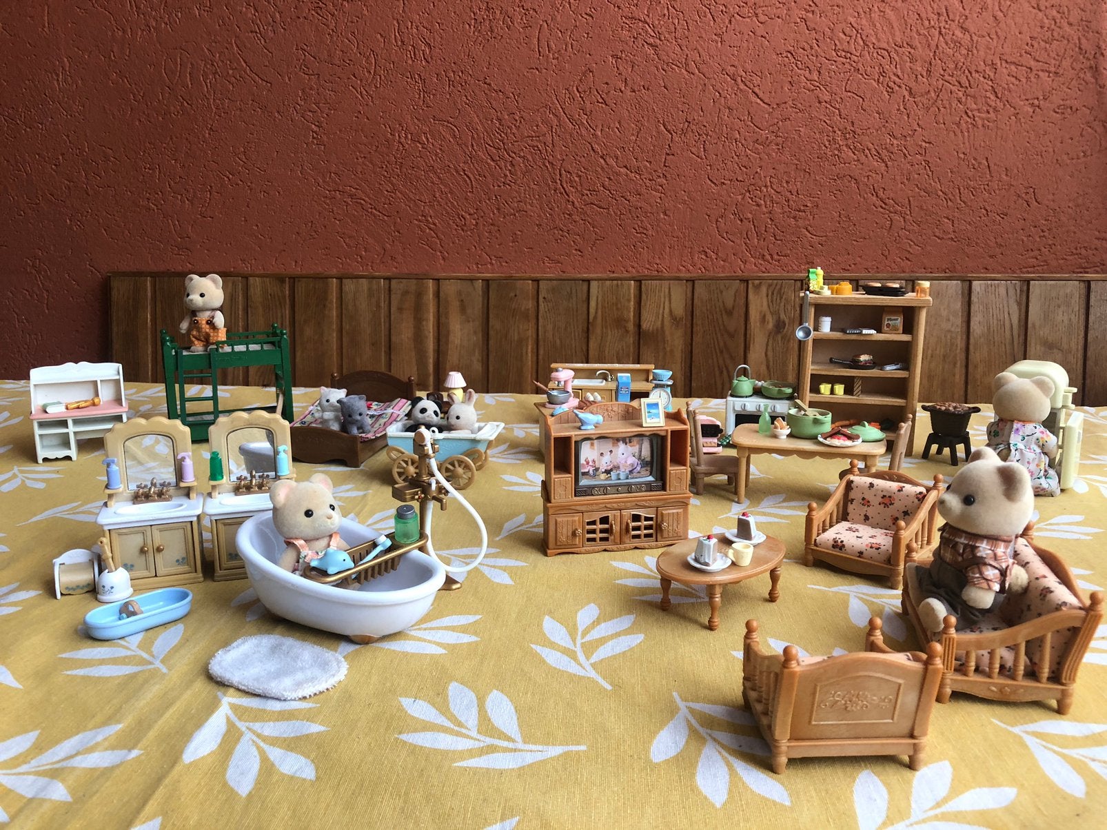Grote set Sylvanian Families, Verzamelen, Poppenhuizen en Toebehoren, Ophalen of Verzenden, Zo goed als nieuw, Poppenhuis