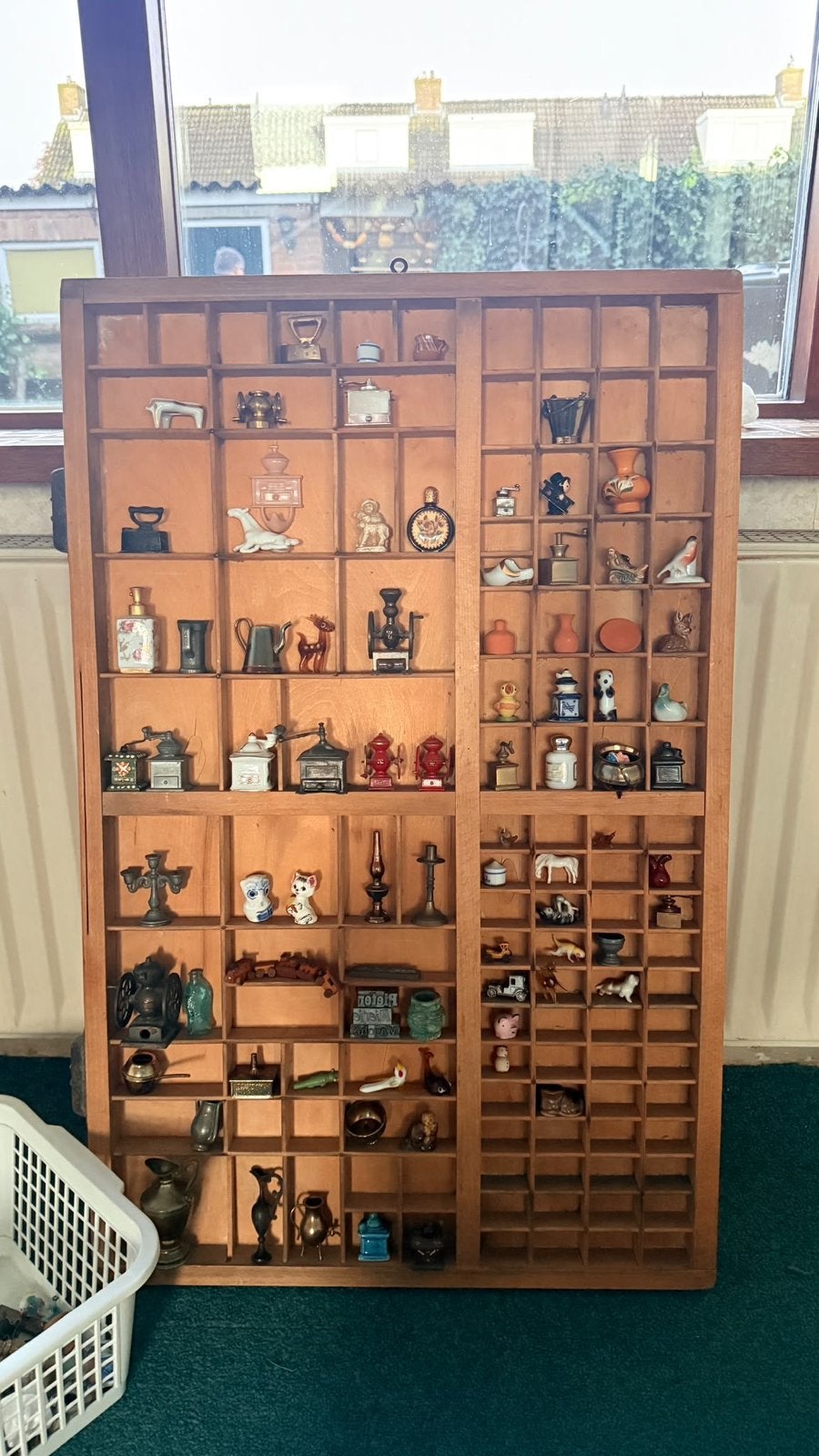 Letterbak met verzameling van miniaturen., Ophalen, Gebruikt