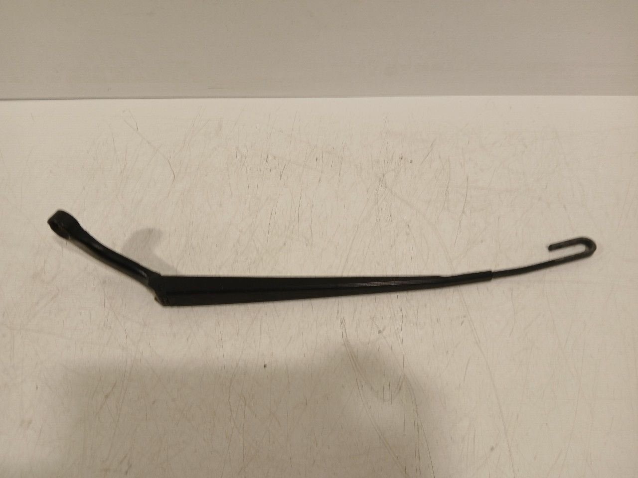 Ruitenwisserarm links voor Audi TT, Onderdelen@venauto.nl, Van der Ven Autorecycling B.V., Gebruikt, Ettenseweg 76, 4706 PB Roosendaal, The Netherlands