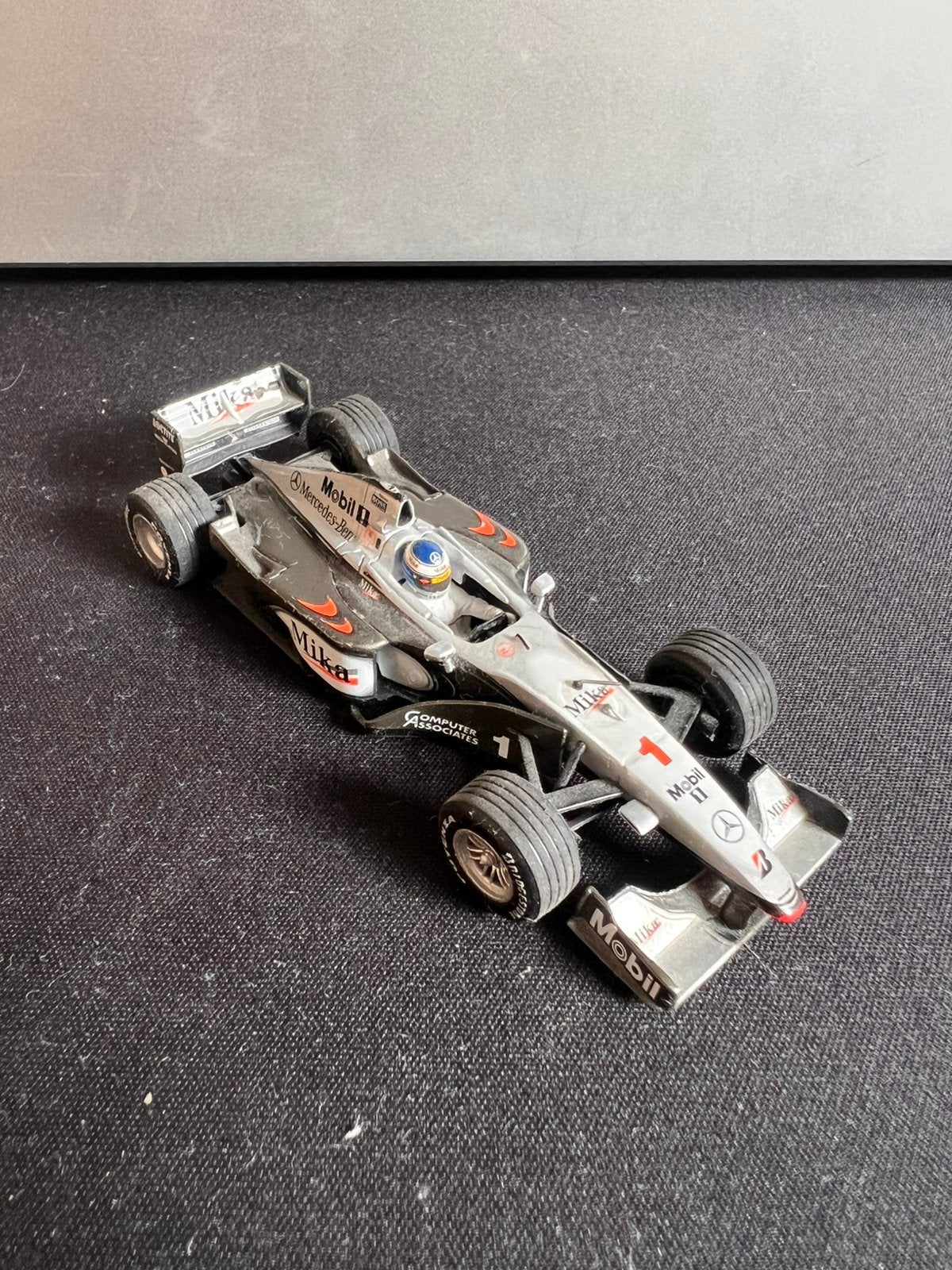 Minichamps 1:43 McLaren Mercedes MP4-17 #1 – Mika Häkkinen, Ophalen of Verzenden, Zo goed als nieuw, Auto, MiniChamps