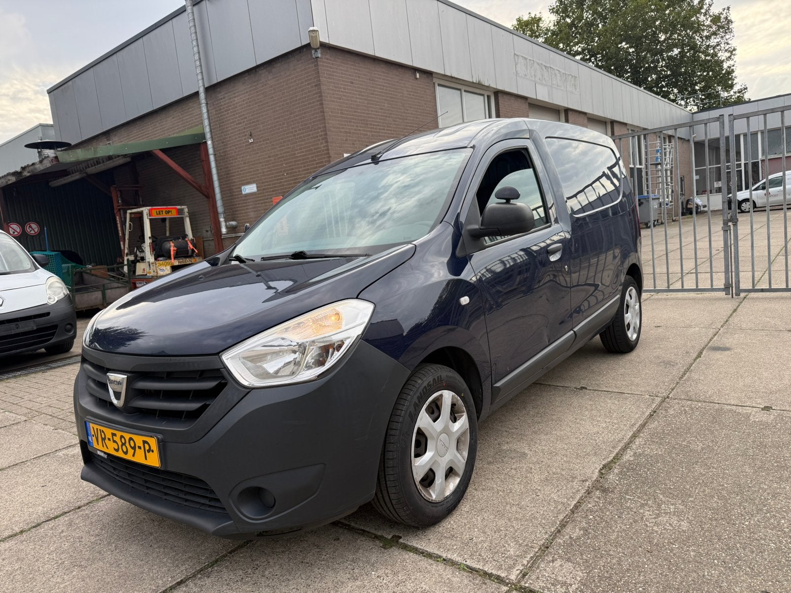 Dacia Dokker Van 1.5 dCi 75pk 2015/nap/marge/apk, Auto's, 74 pk, 4 cilinders, Origineel Nederlands, Bedrijf