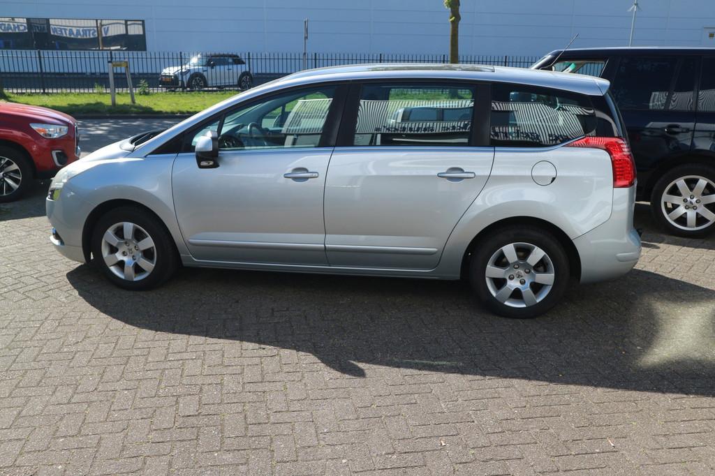 Peugeot 5008 1.6 THP ST 7 PERSOONS / LEES TEKST ! ! !, Voorwielaandrijving, Euro 5, Gebruikt, 14 km/l