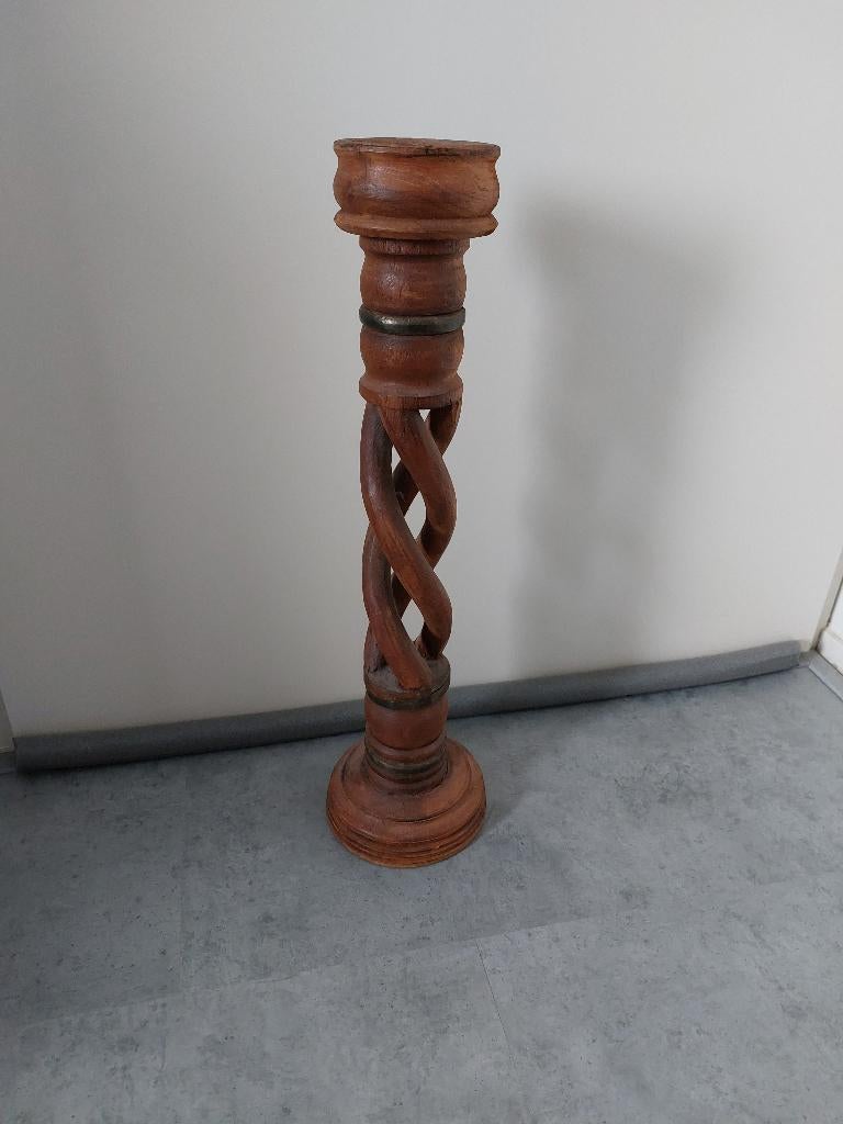Antieke kandelaar van hout, Antiek en Kunst, Antiek | Kandelaars, Ophalen