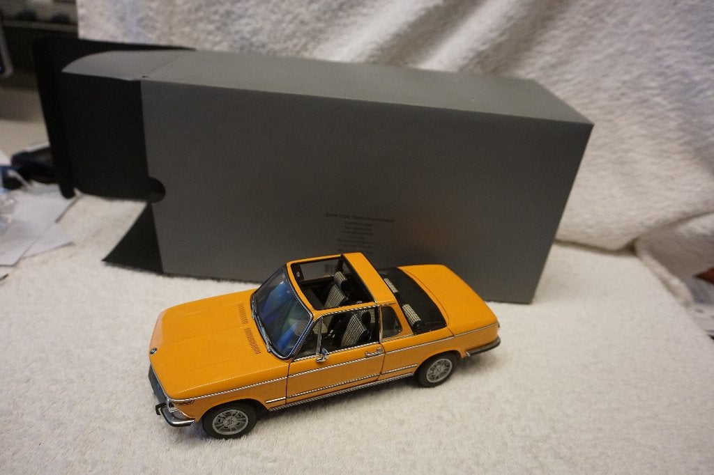 BMW 2002 Baur Cabrio 1:18 Autoart 80430300713, Ophalen of Verzenden, Zo goed als nieuw, Auto, Autoart