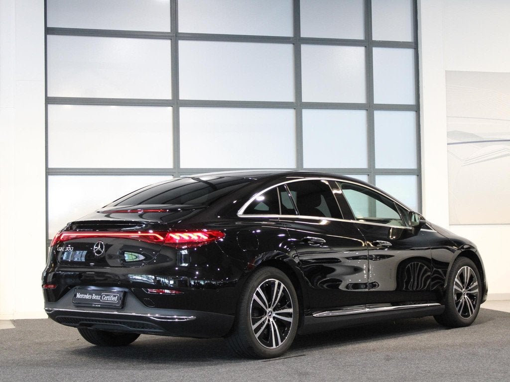Mercedes-Benz EQE 300 Business Edition 89 kWh, Automaat, Achterwielaandrijving, 89 kWh, Zwart