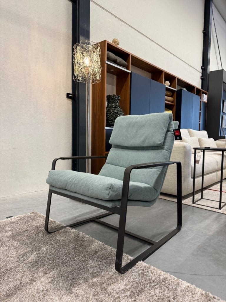 Nieuw Leolux Indra Fauteuil Cuzco Blauw stof Design stoel, Leolux, Info@leolux.nl, Nieuw, 75 tot 100 cm