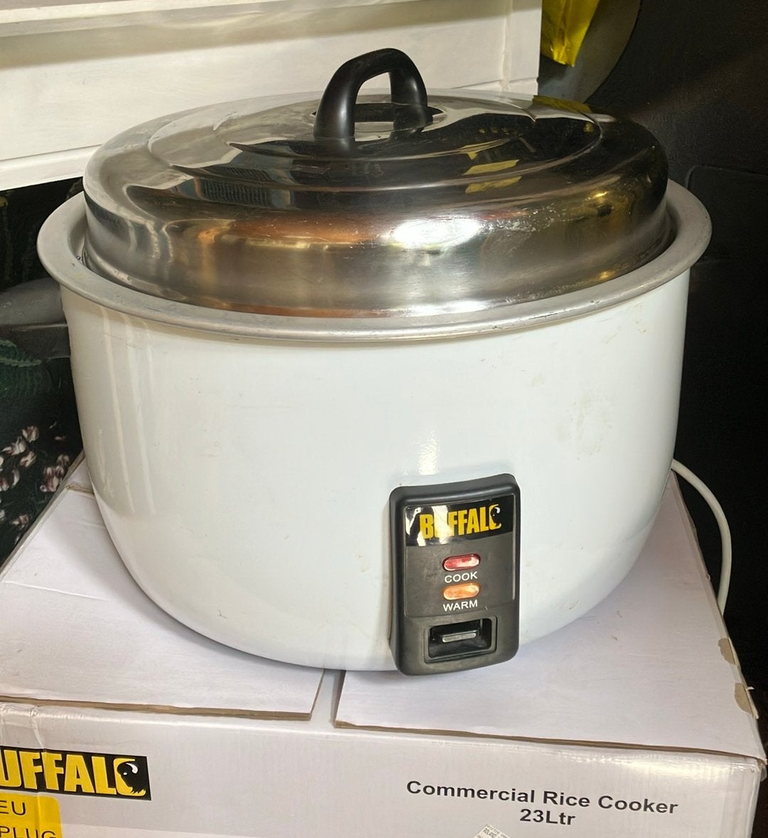 Rijstkoker / rice cooker Buffalo 23 liter, Ophalen, Gebruikt
