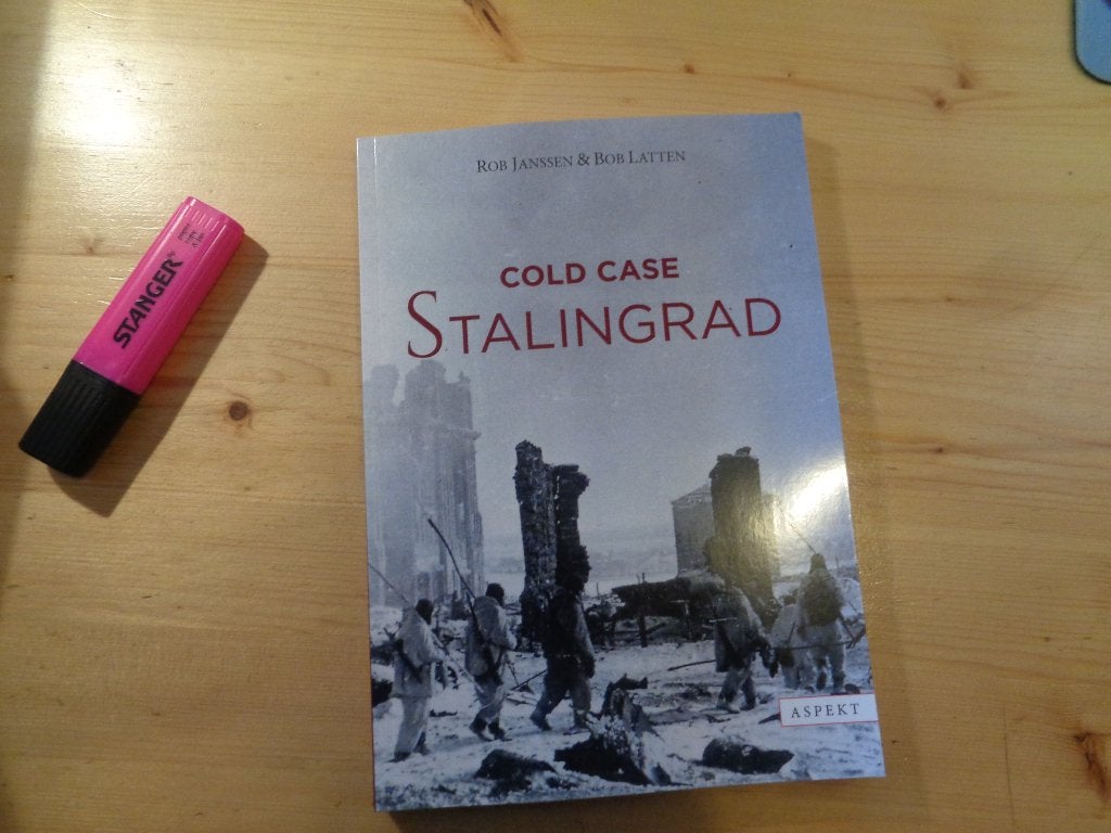 Rob Janssen - Cold case Stalingrad, Boeken, Zo goed als nieuw, Landmacht, Ophalen, Rob Janssen