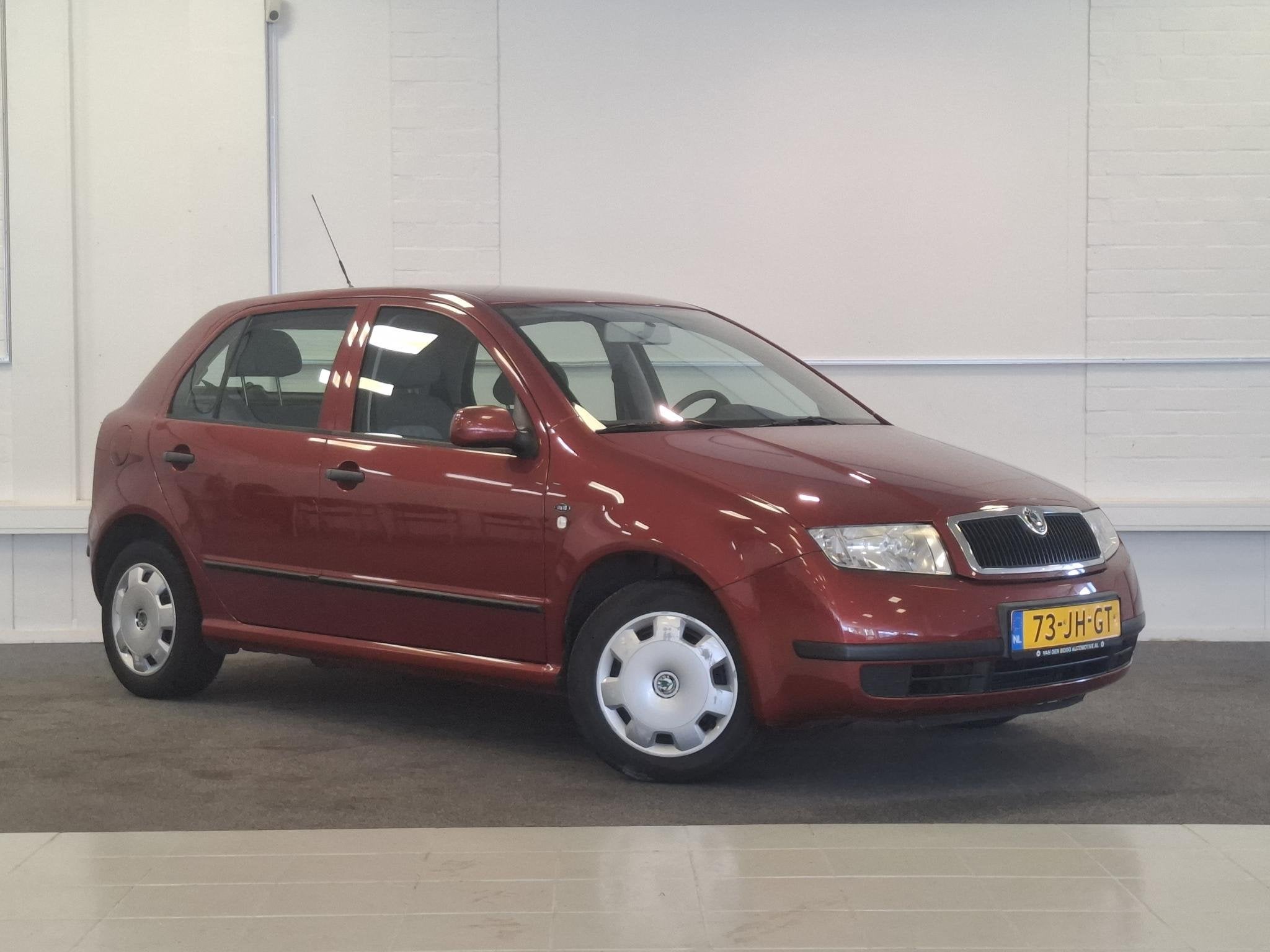 Skoda Fabia 1.4i 16V Comfort 2e Eigenaar Nieuwe APK Garantie, Auto's, Voorwielaandrijving, Gebruikt, Bedrijf, Handgeschakeld