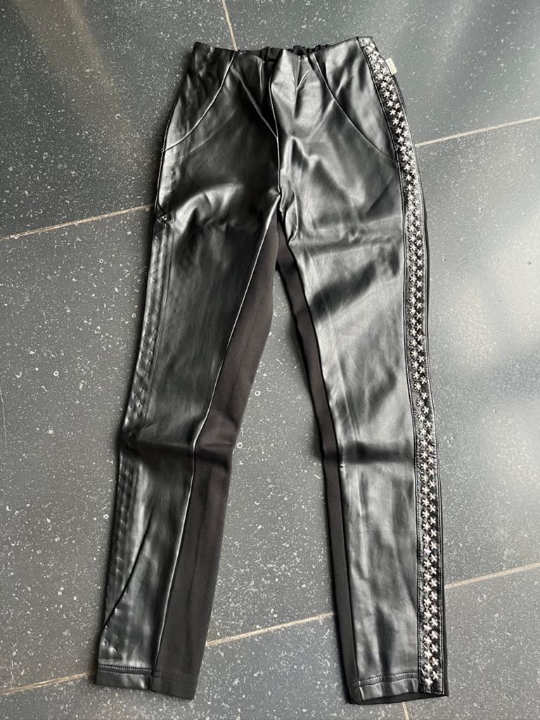 Meisjes pants / broek zwart leatherlook van Ai&Ko mt 164, Kinderen en Baby's, Kinderkleding | Maat 164, Ophalen of Verzenden, Zo goed als nieuw