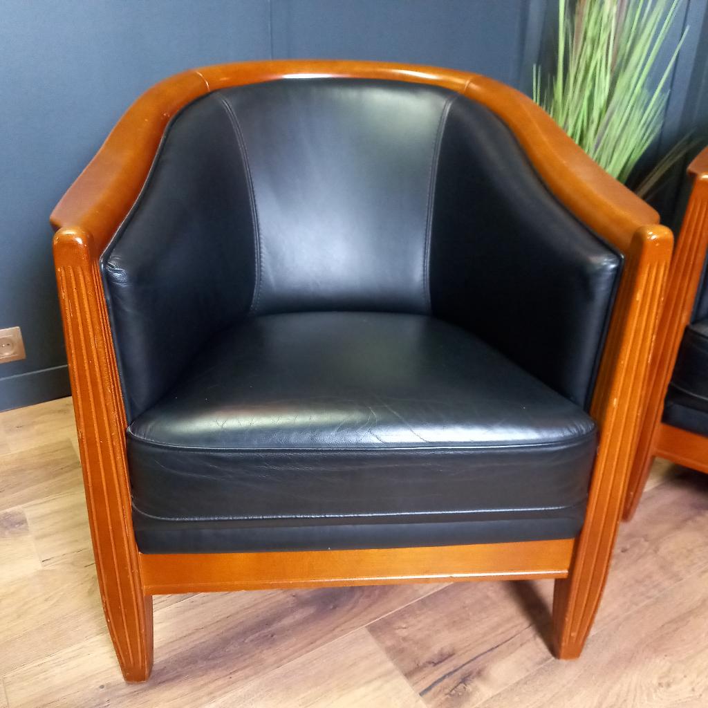 Donkerblauwe vintage clubfauteuil (2x), Huis en Inrichting, Fauteuils, Ophalen of Verzenden, 75 tot 100 cm, Leer, 50 tot 75 cm