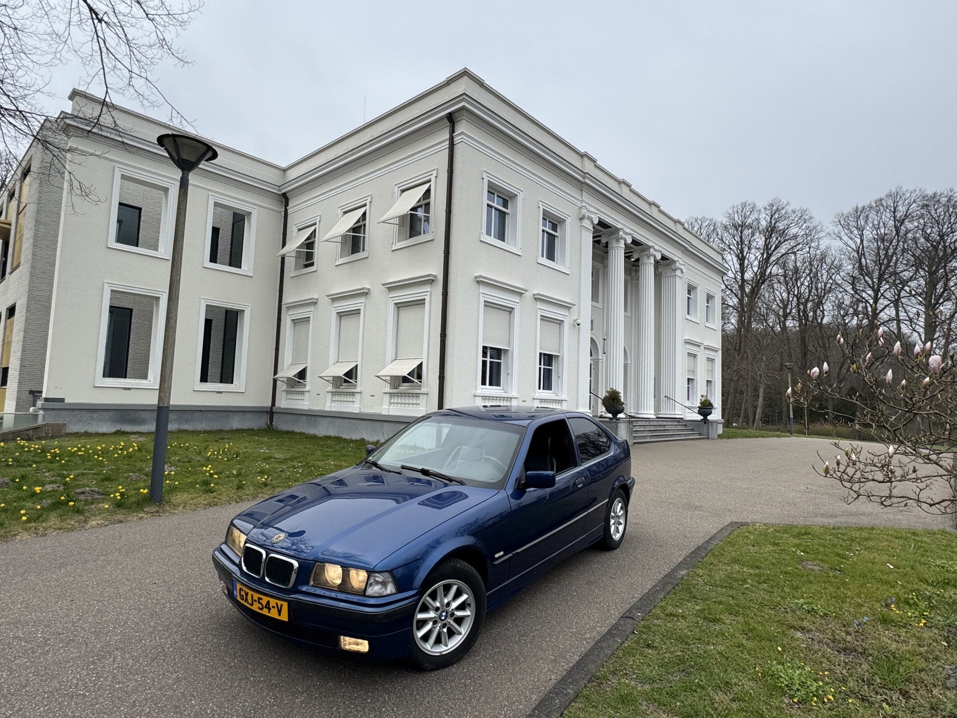 BMW 3 Serie 316i E36 COMPACT AUT AIRCO, MOOI LEDER !, Automaat, Achterwielaandrijving, Blauw, Leder