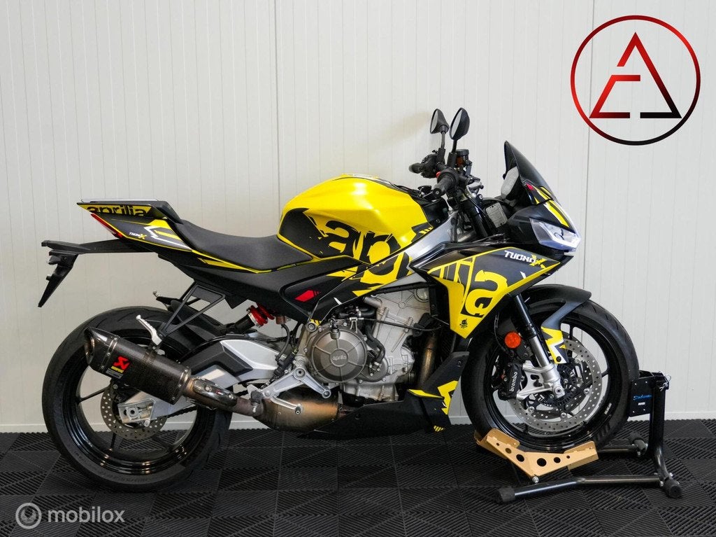 Aprilia Tuono 660 2023 | Akrapovic | A2-geschikt | 9.121km, Motoren, Motoren | Aprilia, Traction Control, Aprilia, Bedrijf, Toermotor