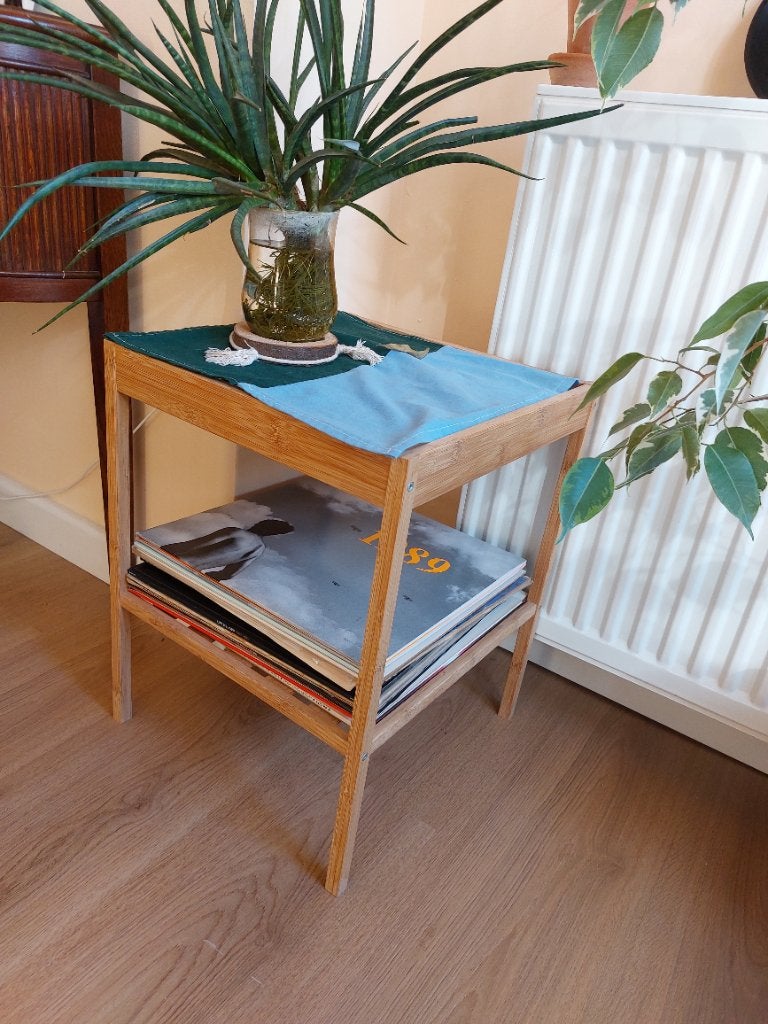 Ikea bamboe tafeltje, Minder dan 55 cm, Zo goed als nieuw, Hout, Ophalen
