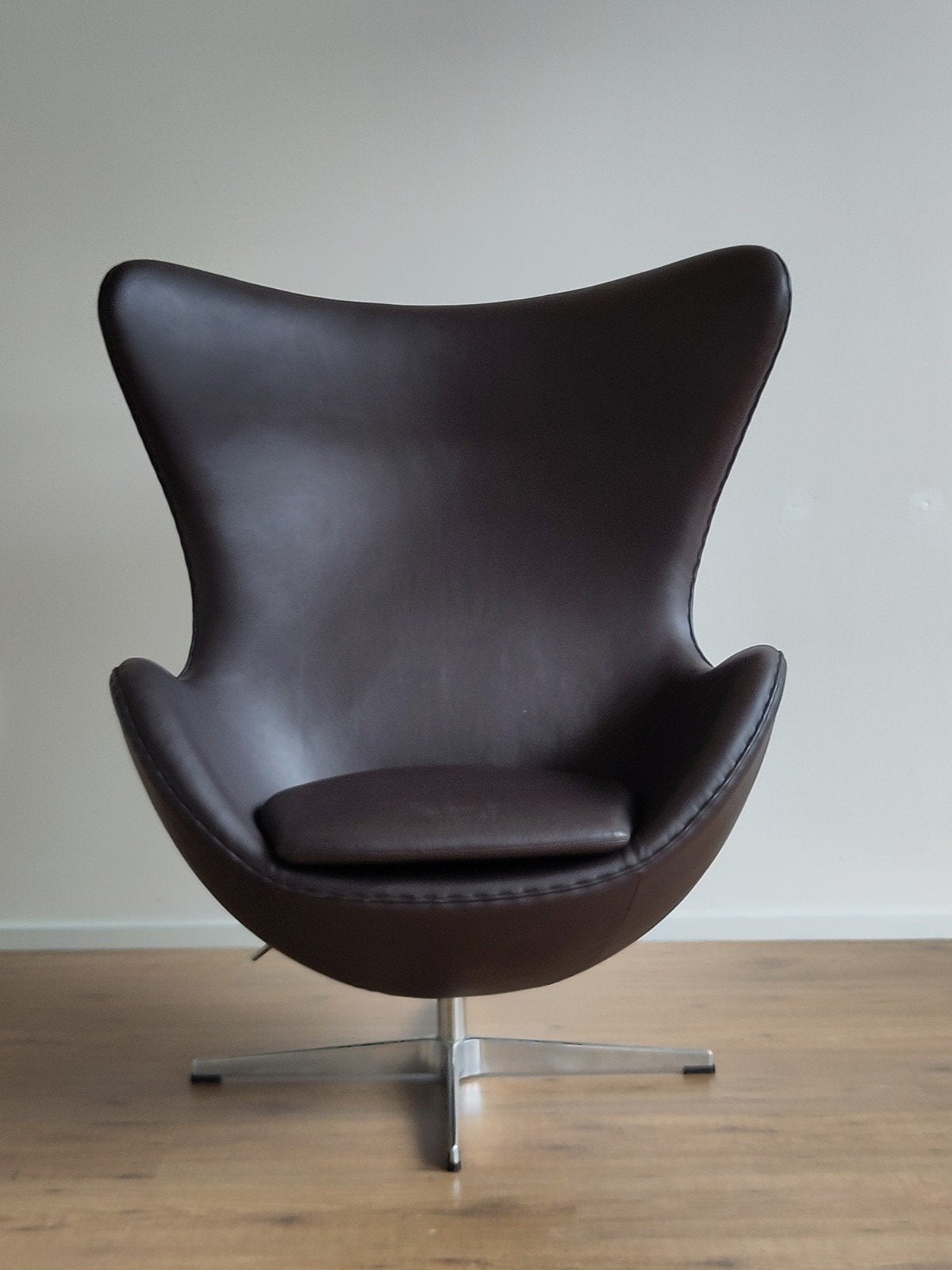 Scandinavisch fauteuil Egg chair Arne Jacobsen stoeltje, Gebruikt, Mid century modern Zweeds scandi, ., 75 tot 100 cm