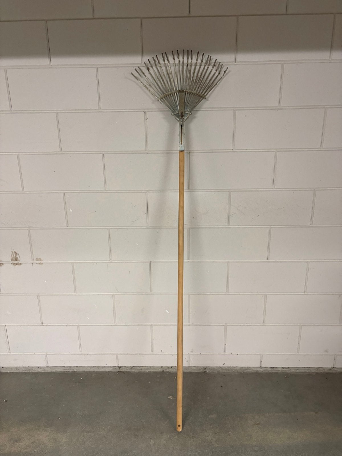 Hark met houten steel, Ophalen of Verzenden, Gebruikt, Hark
