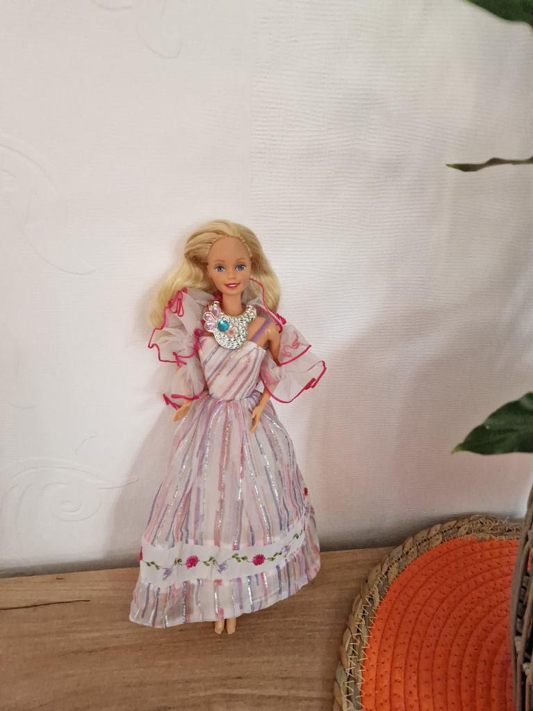 Barbie puppen frühling von mattel, Verzamelen, Poppen, Ophalen of Verzenden, Pop