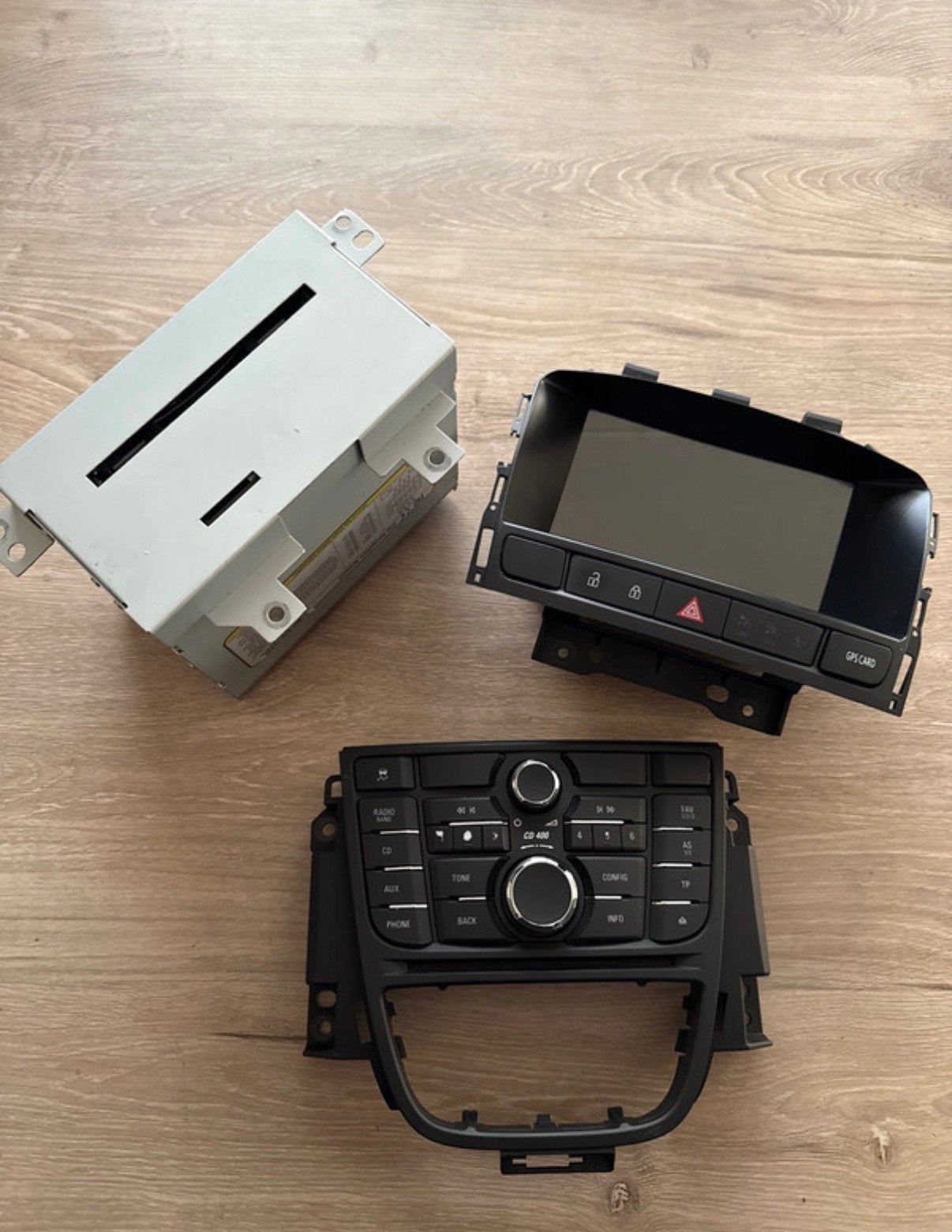 Autoradio voor de Opel Astra J, Ophalen, Gebruikt