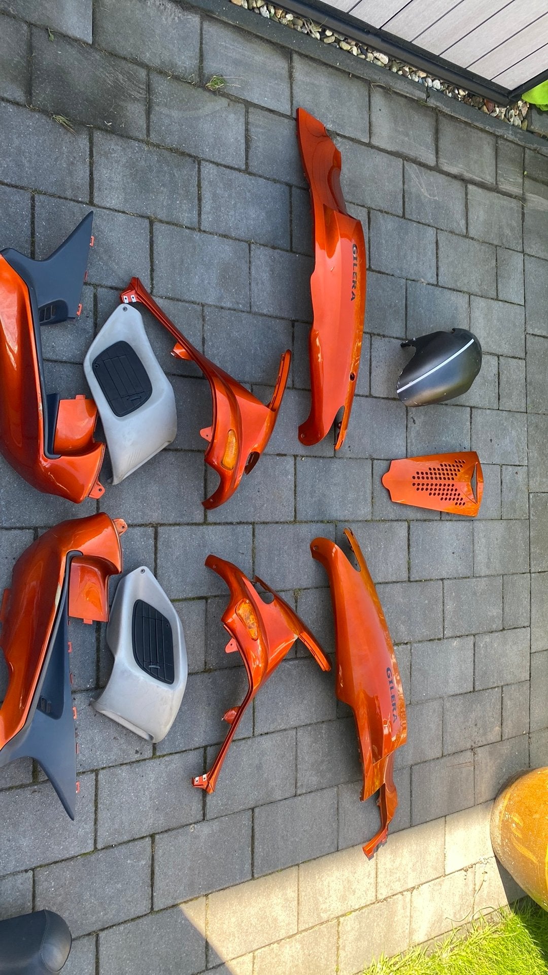 Gilera Runner kappen set oranje metallic (50cc - 180cc), Fietsen en Brommers, Ophalen of Verzenden, Zo goed als nieuw, Kap, Overige merken