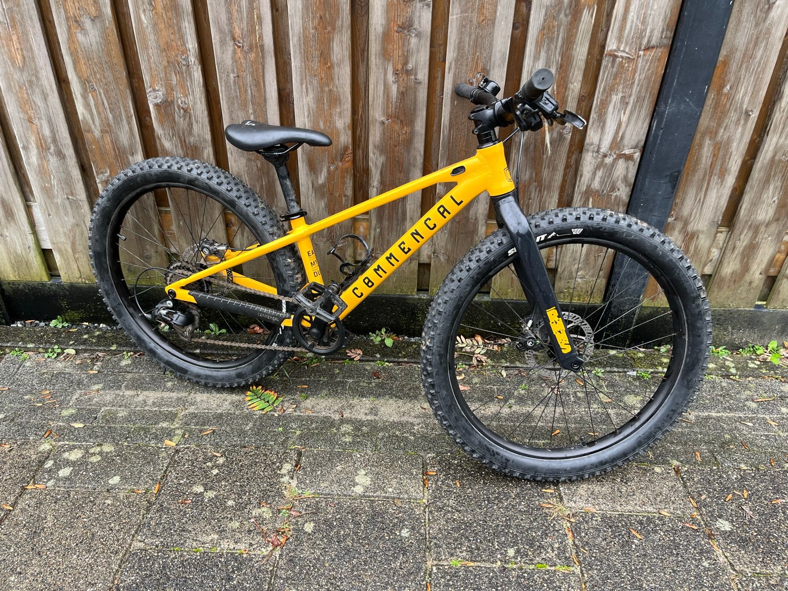 Commencal Ramones 24 inch met geüpgradede remmen, Ophalen, 24 inch of meer, Gebruikt, Aluminium