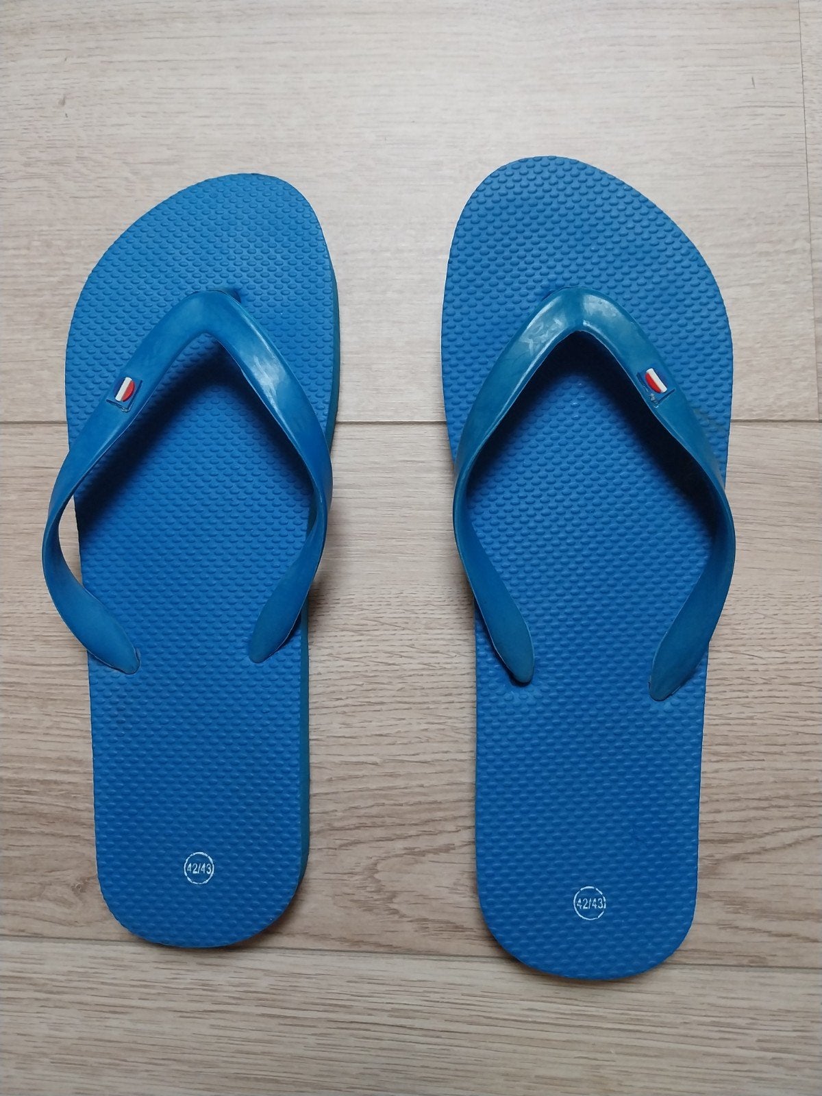 Teenslippers blauw maat 42/43, Ophalen of Verzenden, Overige maten, Blauw
