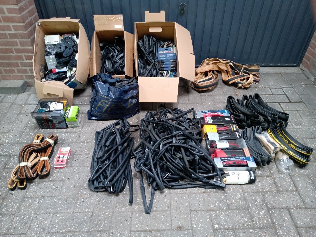 BINNEN- en BUITENBANDEN voor RACEFIETSEN, Ophalen, Band, Verschillende merken, Gebruikt