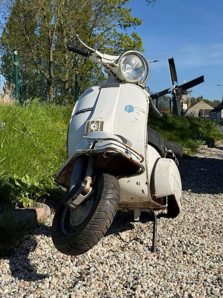 Vespa 200cc Motorscooter - Opknapper of voor onderdelen, Gebruikt, Overige modellen, Maximaal 45 km/u, Ophalen of Verzenden