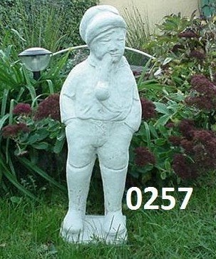 Boer.  Nr 0257, Ophalen, Nieuw, Beton, Mensenbeeld