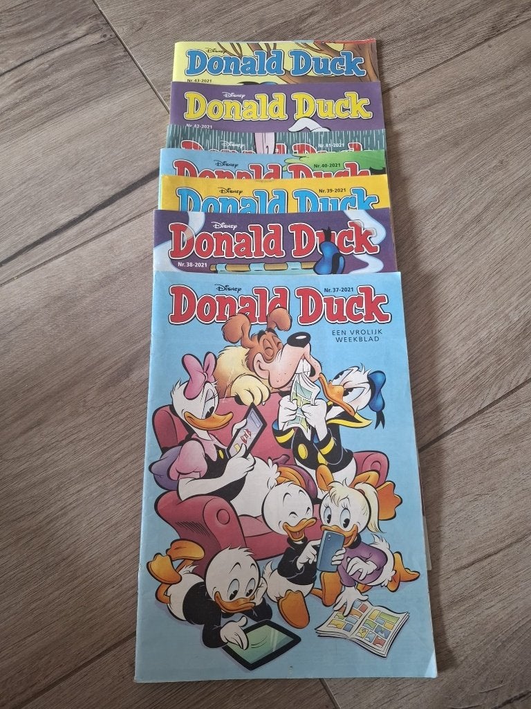 Donald Duck 2021, Meerdere stripboeken, Ophalen of Verzenden, Zo goed als nieuw