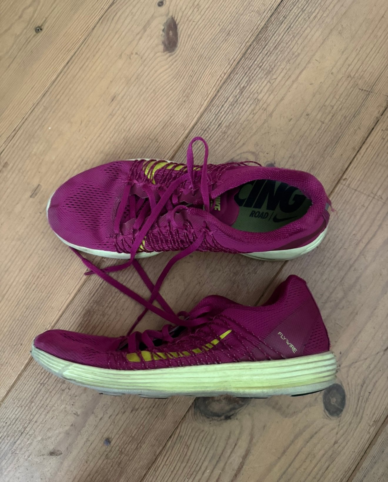 Nike hardloopschoenen maat 41, Sport en Fitness, Loopsport en Atletiek, Gebruikt, Verzenden, Hardlopen, Hardloopschoenen