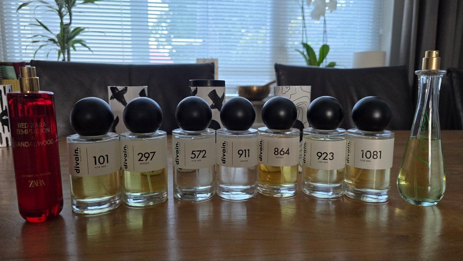 Verschillende flessen parfum van Divain, Zara en Laura., Ophalen of Verzenden, Zo goed als nieuw
