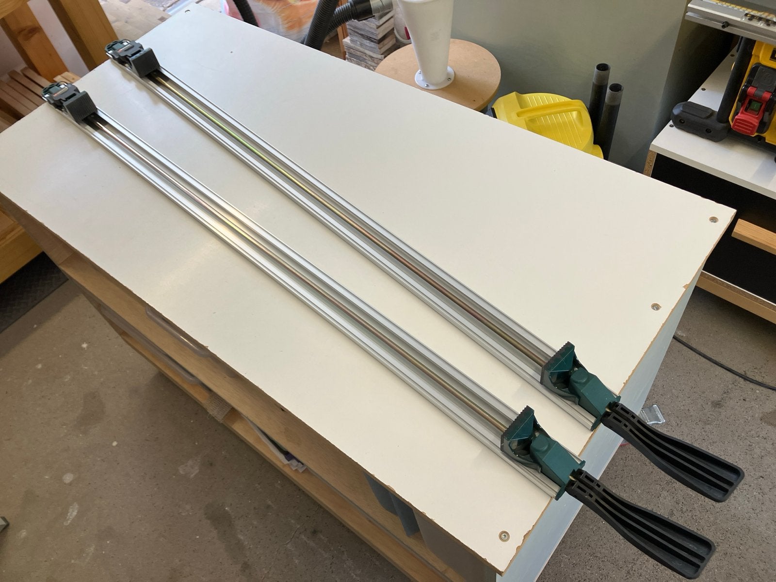 Parkside geleiderails 100cm (2 stuks) - Zo goed als nieuw, Doe-het-zelf en Verbouw, Ophalen, Zo goed als nieuw, Overige typen