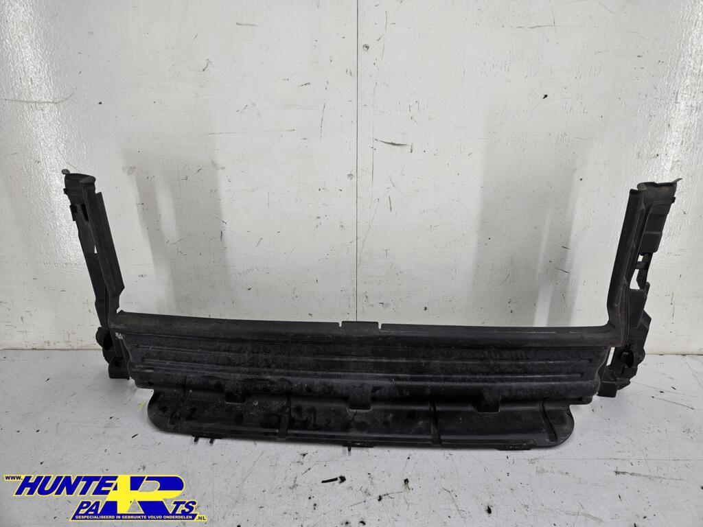 Luchtgeleidingskanaal Volvo V40 II ('12-'19) 31383998, Gebruikt, Volvo, Volvo