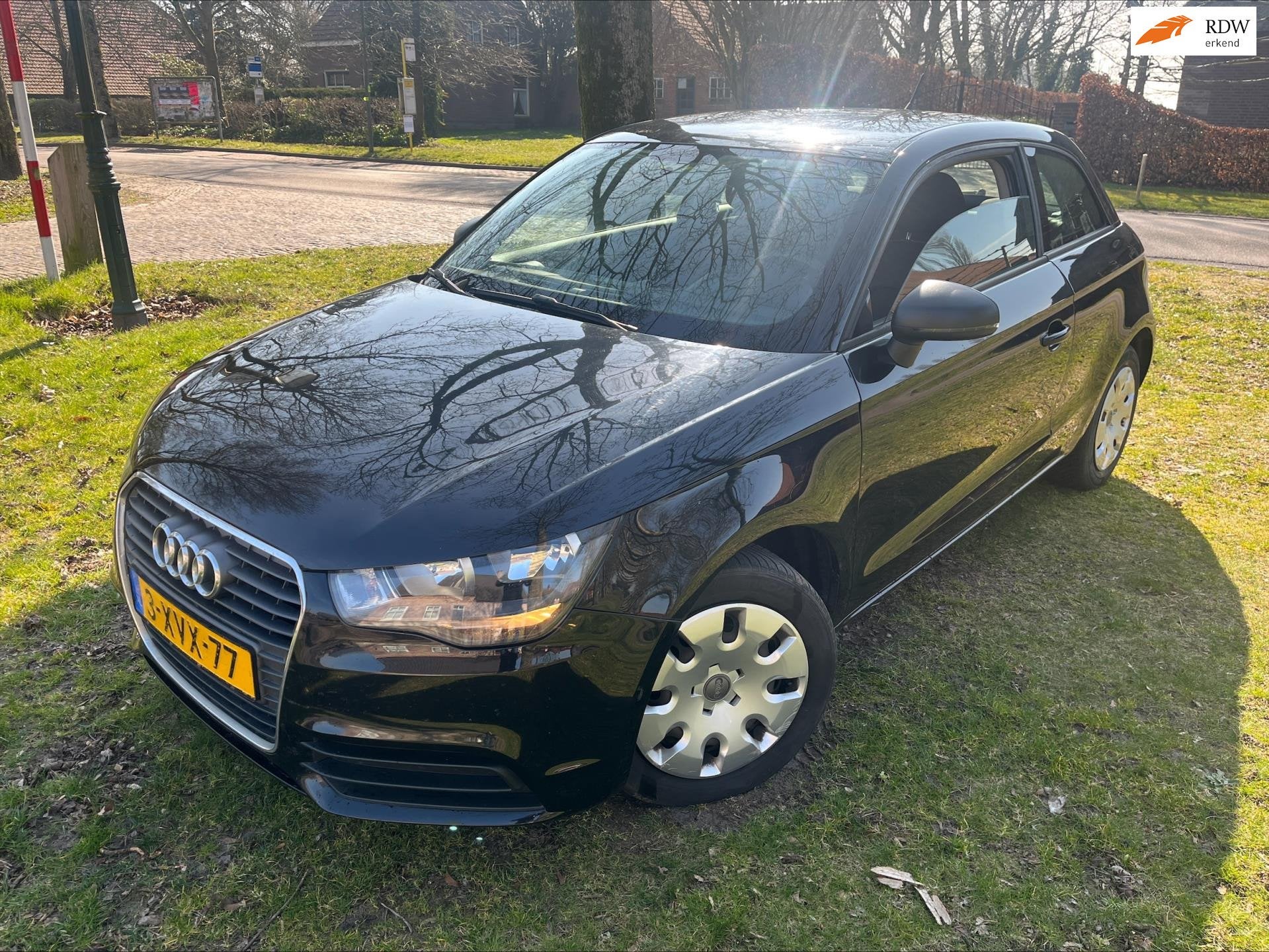 Audi A1 1.2 TFSI Attraction, Voorwielaandrijving, Euro 5, 4 cilinders, 4 stoelen