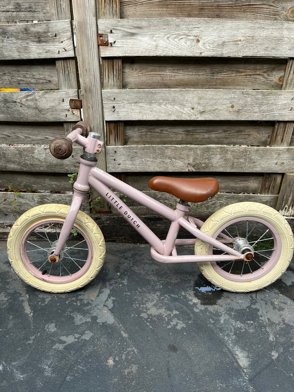Little Dutch loopfiets - Roze met bruin zadel, Ophalen of Verzenden, Gebruikt, Minder dan 16 inch