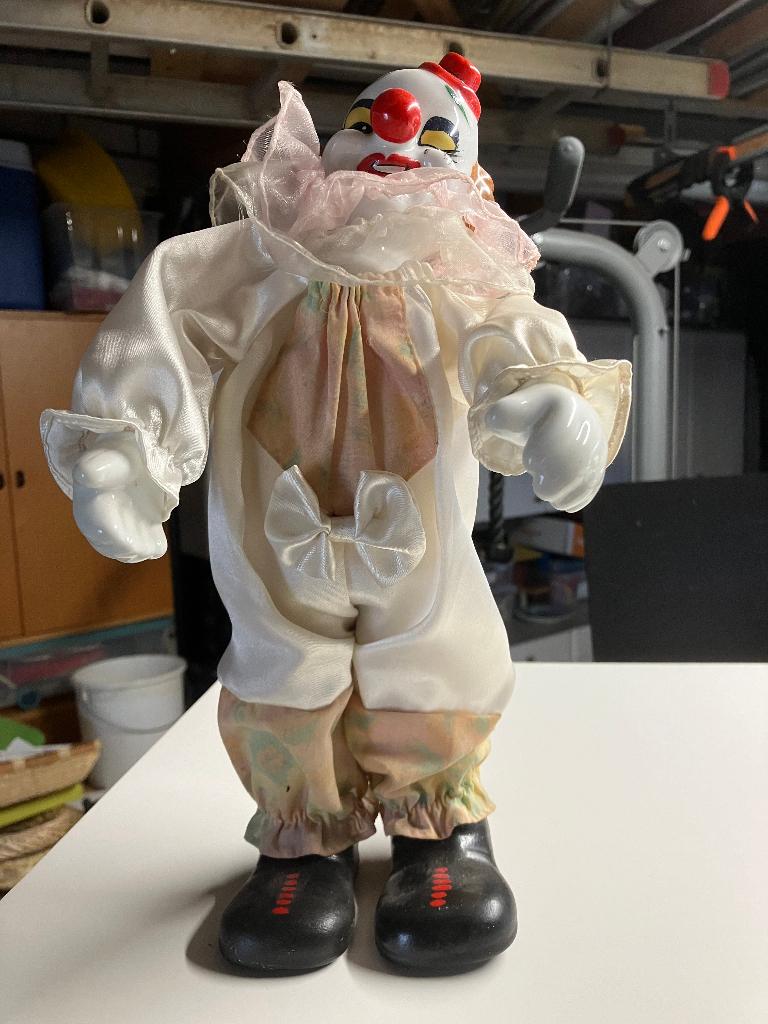 clowns, excl. accessoires. De eerste foto is met muziek, Verzamelen, Poppen, Ophalen, Gebruikt