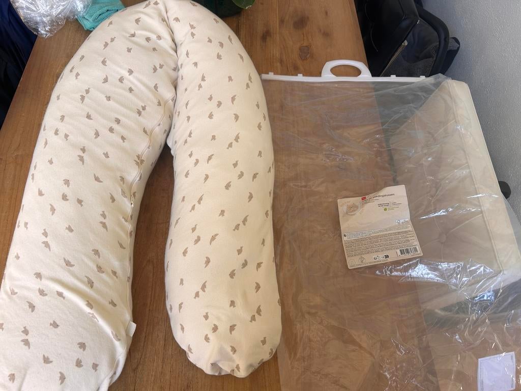 Voedingskussen Hema met hoes, Ophalen of Verzenden, Zo goed als nieuw, Voedingskussen