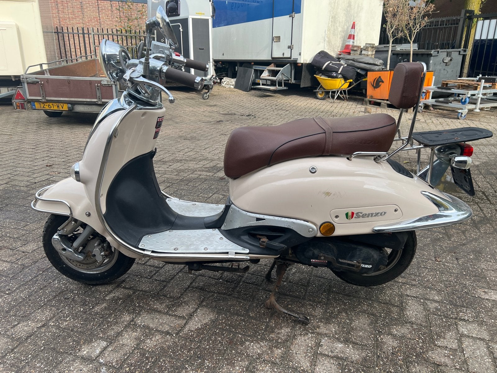 Senzo Retro Scooter - Crème/Bruin - Goede staat, Fietsen en Brommers, Ophalen, Gebruikt, Benzine, Overige merken