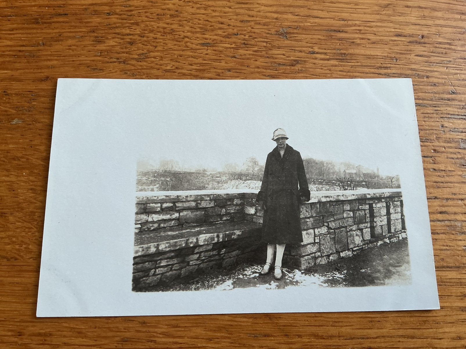 O406 vrouw, Ophalen of Verzenden, Voor 1940, Zo goed als nieuw