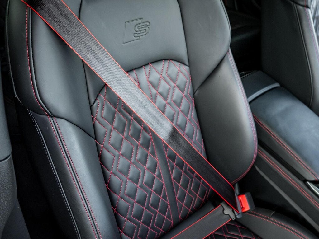 Audi A6 Avant 55 TFSI e quattro S-Line Competition|Panoramad, Auto's, Audi, Automaat, Gebruikt, Zwart, 4 cilinders