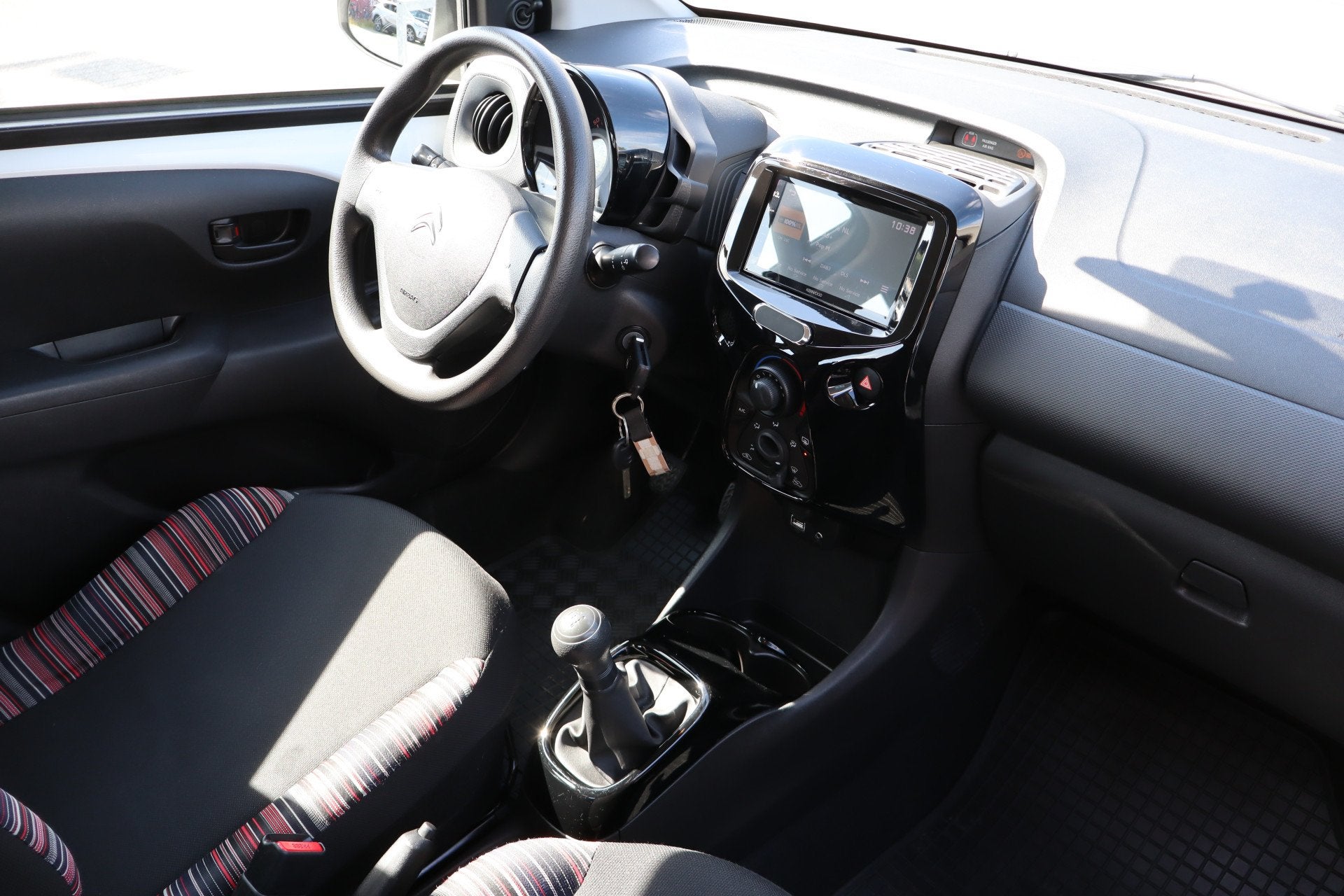 Citroën C1 1.0 VTi Dealeronderhouden! Airco/DAB radio/Bluet, Auto's, Voorwielaandrijving, 12 maanden, Stof, Gebruikt